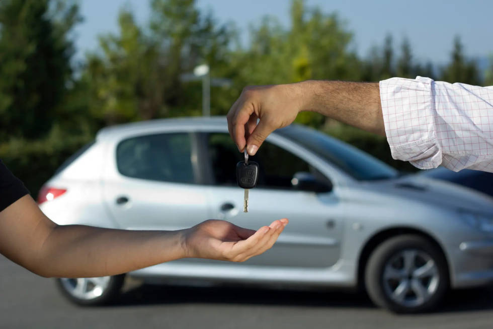 Jak Sprzedać Swój Samochód: Praktyczne Porady i Strategie dla Sprzedawców